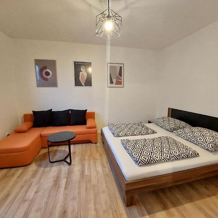 Utulny Apartman V Centre Bb Банска бистрица Екстериор снимка